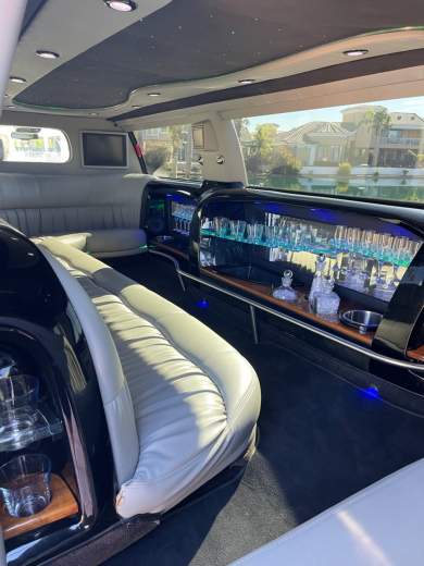 2005 Lincoln Navigator SUV Stretch for Sale in Chandler, Arizona, US - Photo 4