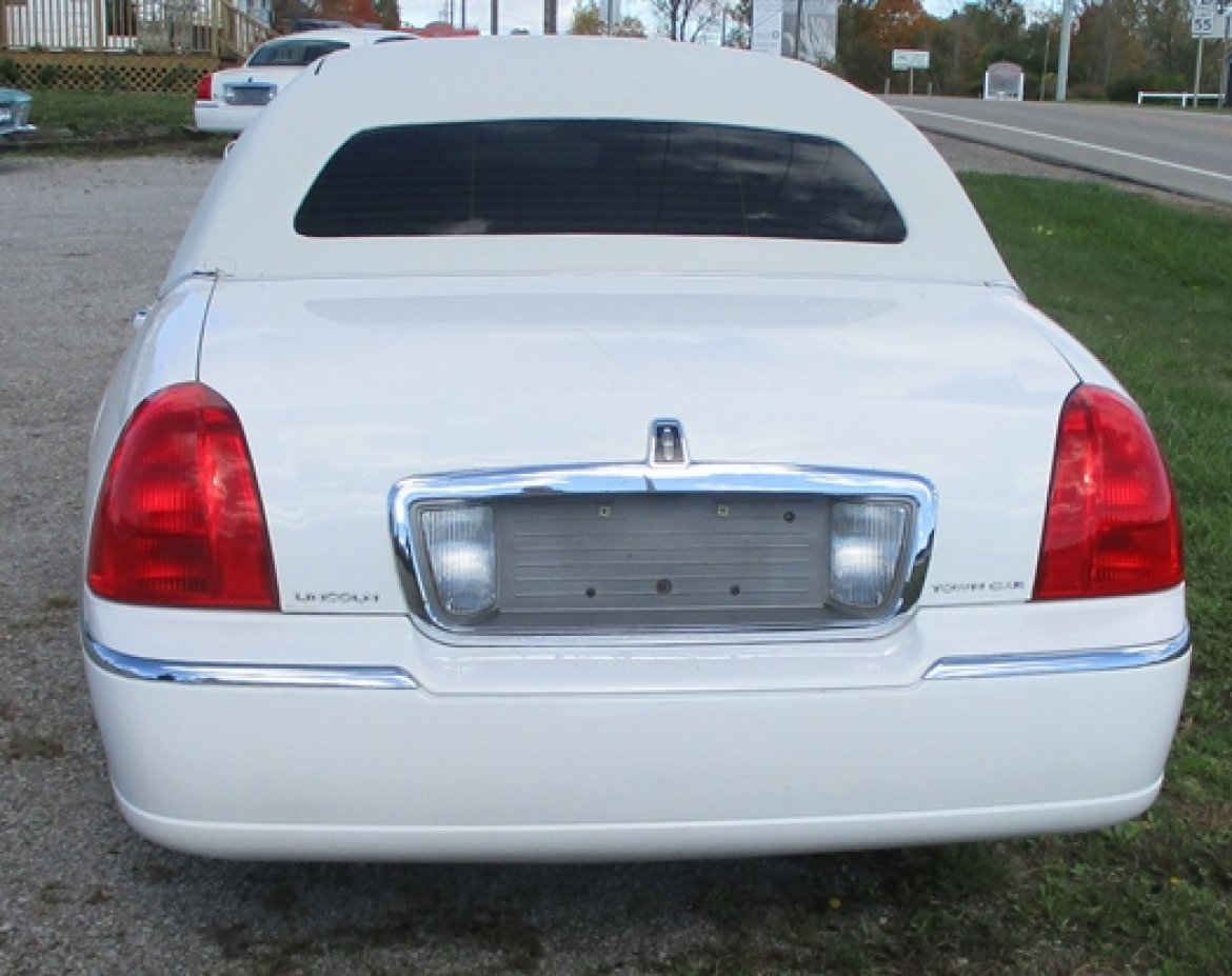 Used 2006 Lincoln Town Car for sale in Bellefontaine, OH WS17168 We