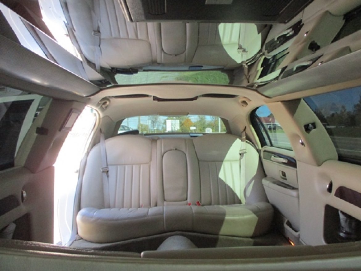 Used 2006 Lincoln Town Car for sale in Bellefontaine, OH WS17168 We