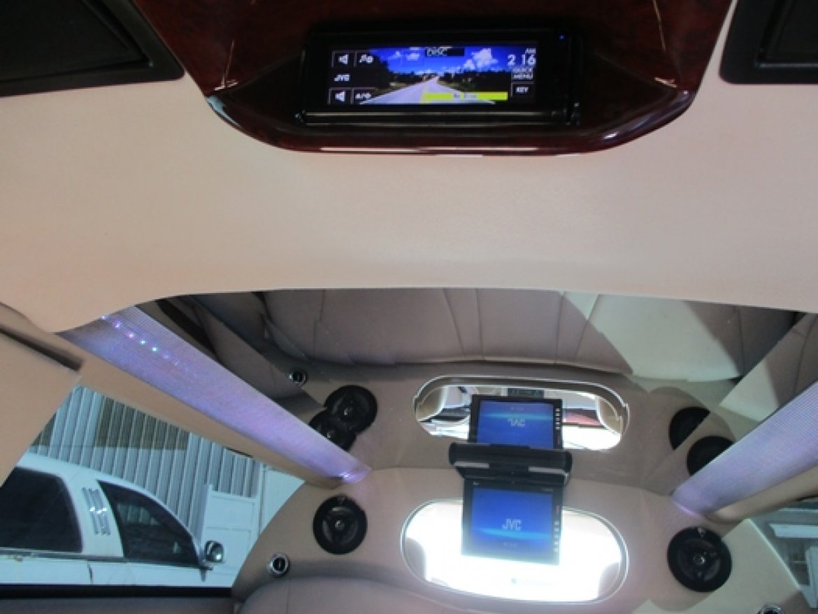 Limousine for Sale in Bellefontaine, OH - Photo 24