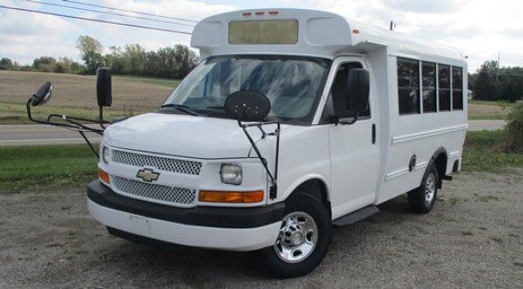 2013 Chevrolet 3500 Shuttle Bus for Sale in Bellefontaine, OH - Main Photo