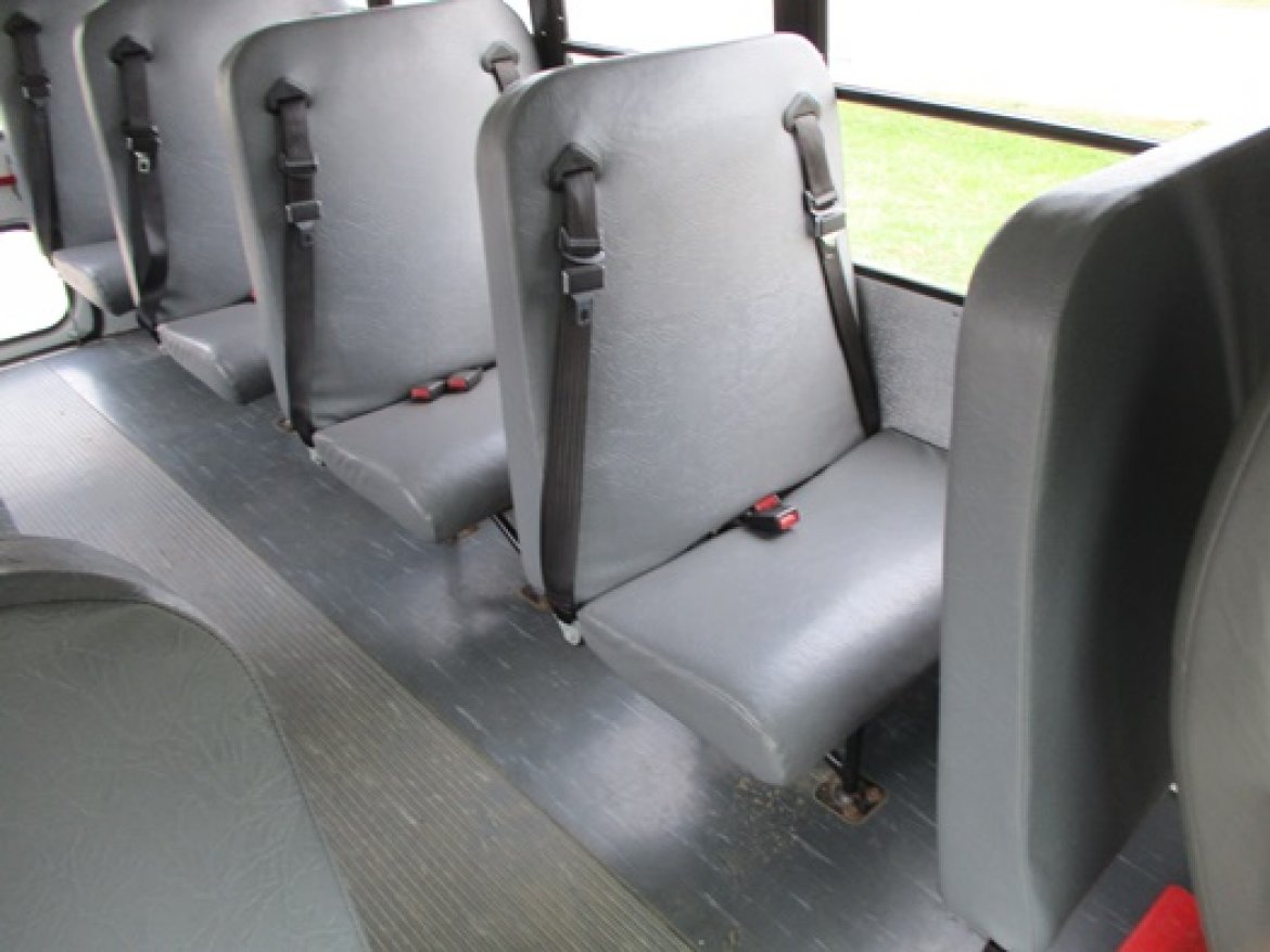 Shuttle Bus for Sale in Bellefontaine, OH - Photo 9