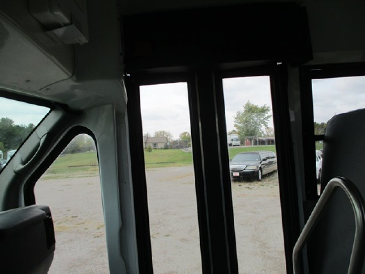 Shuttle Bus for Sale in Bellefontaine, OH - Photo 17