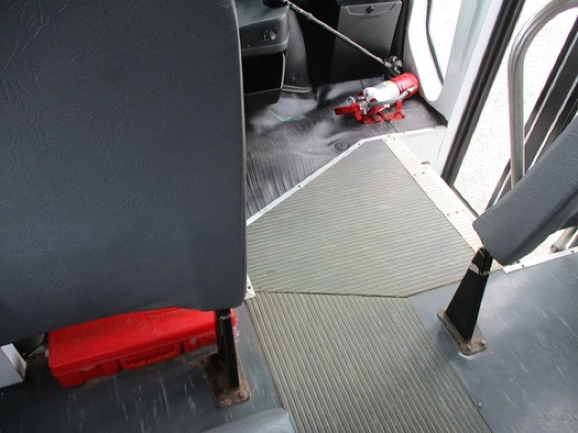 Shuttle Bus for Sale in Bellefontaine, OH - Photo 22