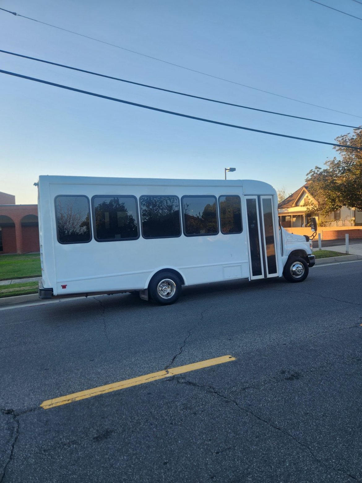 Limo Bus for Sale in Fontana, CA - Photo 8