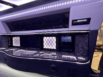 2023 Chrysler 300 Limousine for Sale in Springfield, Missouri, US - Photo 4