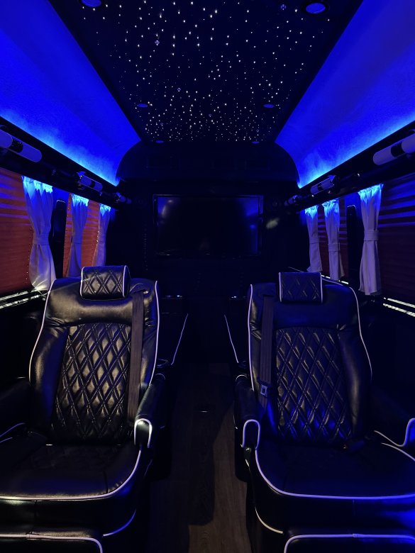 2021 Mercedes-Benz Sprinter 2500 Sprinter for Sale in Chesterfield, MO - Photo 2