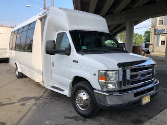 1998 Ford E-450 Limo Bus for Sale in Hillside, NJ - Photo 2