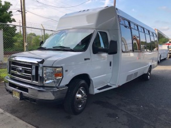 1998 Ford E-450 Limo Bus for Sale in Hillside, NJ - Main Photo