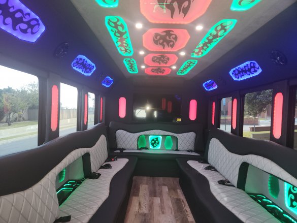 2015 Ford E450 Limo Bus for Sale in Fontana, CA - Main Photo