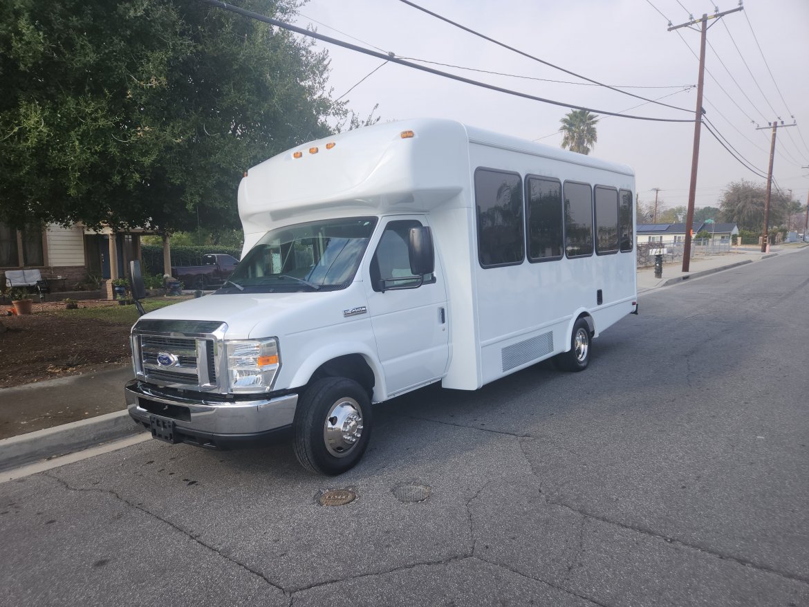 Limo Bus for Sale in Fontana, CA - Photo 2