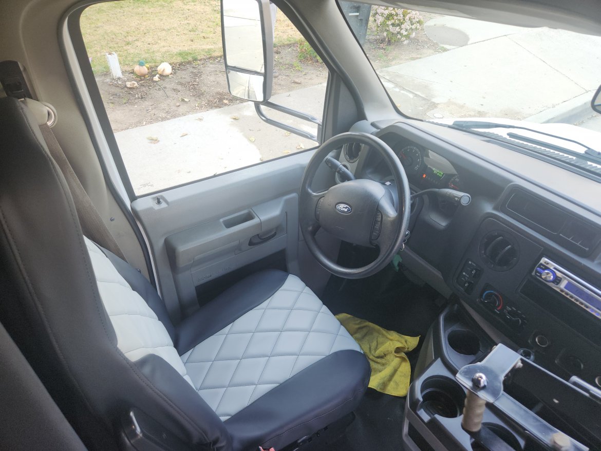 Limo Bus for Sale in Fontana, CA - Photo 10
