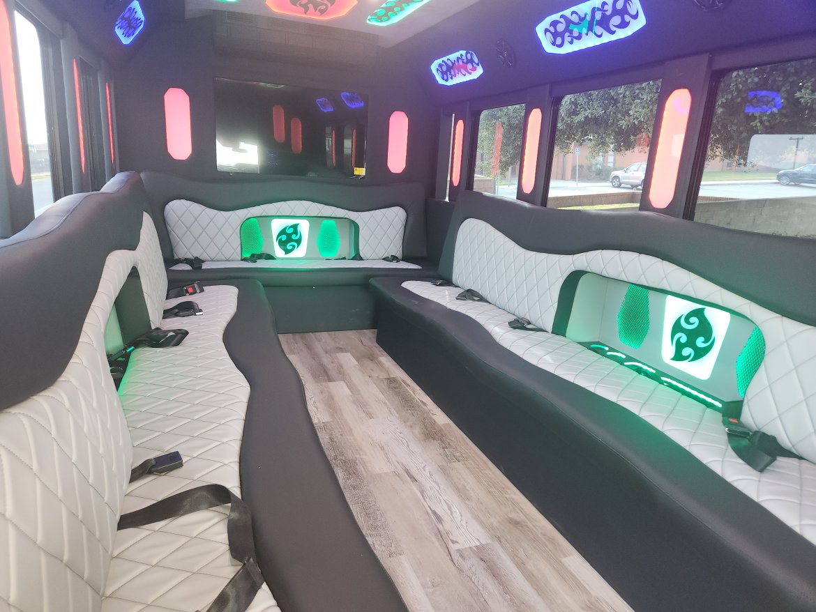 Limo Bus for Sale in Fontana, CA - Photo 12