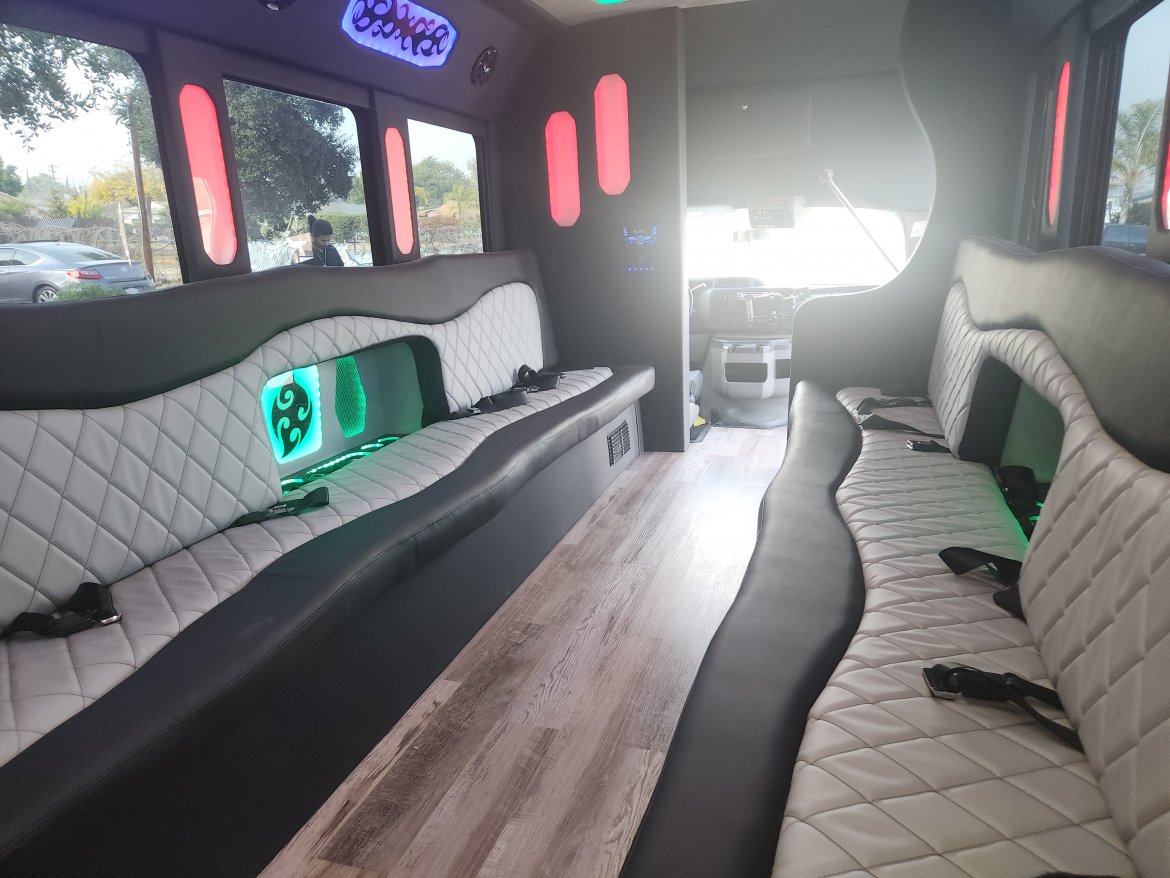 Limo Bus for Sale in Fontana, CA - Photo 15