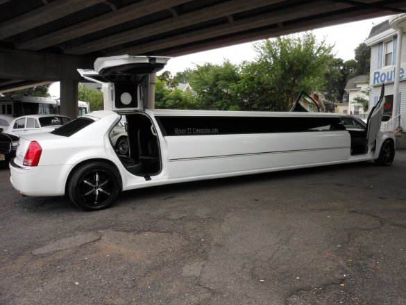 2009 Chrysler 300 Limousine for Sale in Hilside, NJ - Main Photo