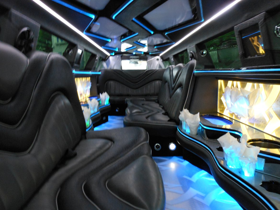 Photo of Limousine for sale: 2009 Chrysler 300 200&quot; by Limos by Moonlight
