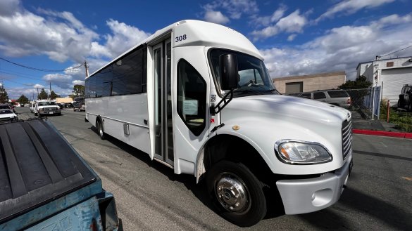 2019 Freightliner Defender Shuttle Bus for Sale in Anaheim, CA - Main Photo