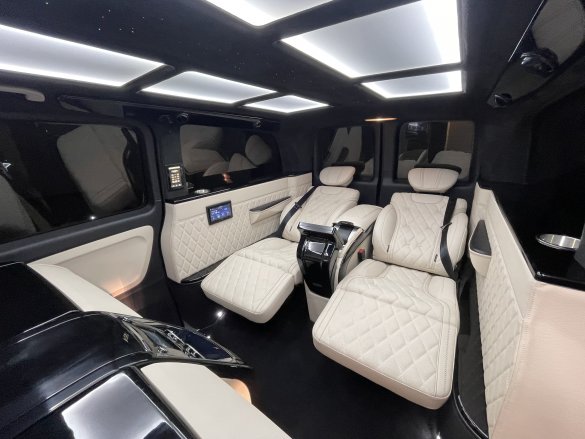 2022 Mercedes-Benz Metris Maybach CEO Sprinter for Sale in Springfield, MO - Photo 2