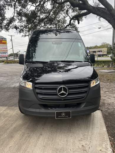 2022   Mercedes-Benz Sprinter  Limo