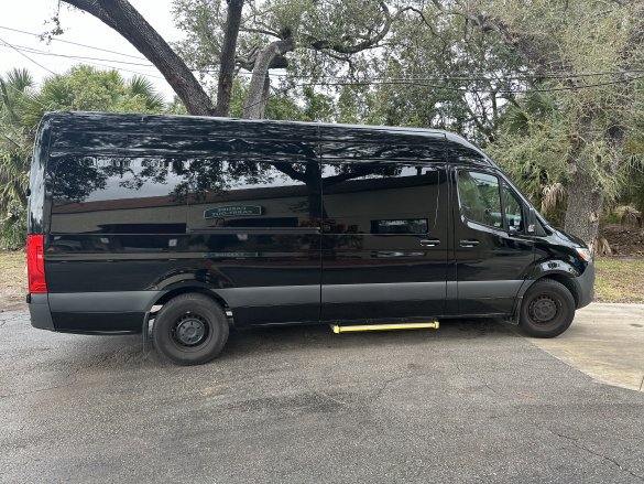 2022   Mercedes-Benz Sprinter  Limo