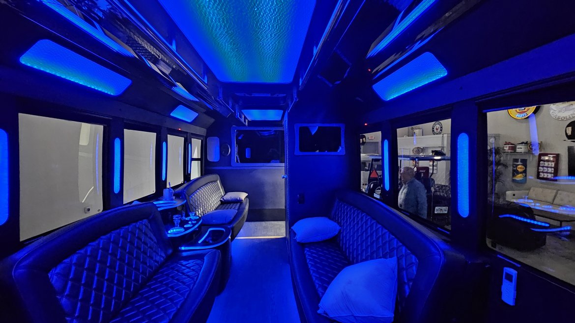 Limo Bus for Sale in Dade City, FL - Photo 19