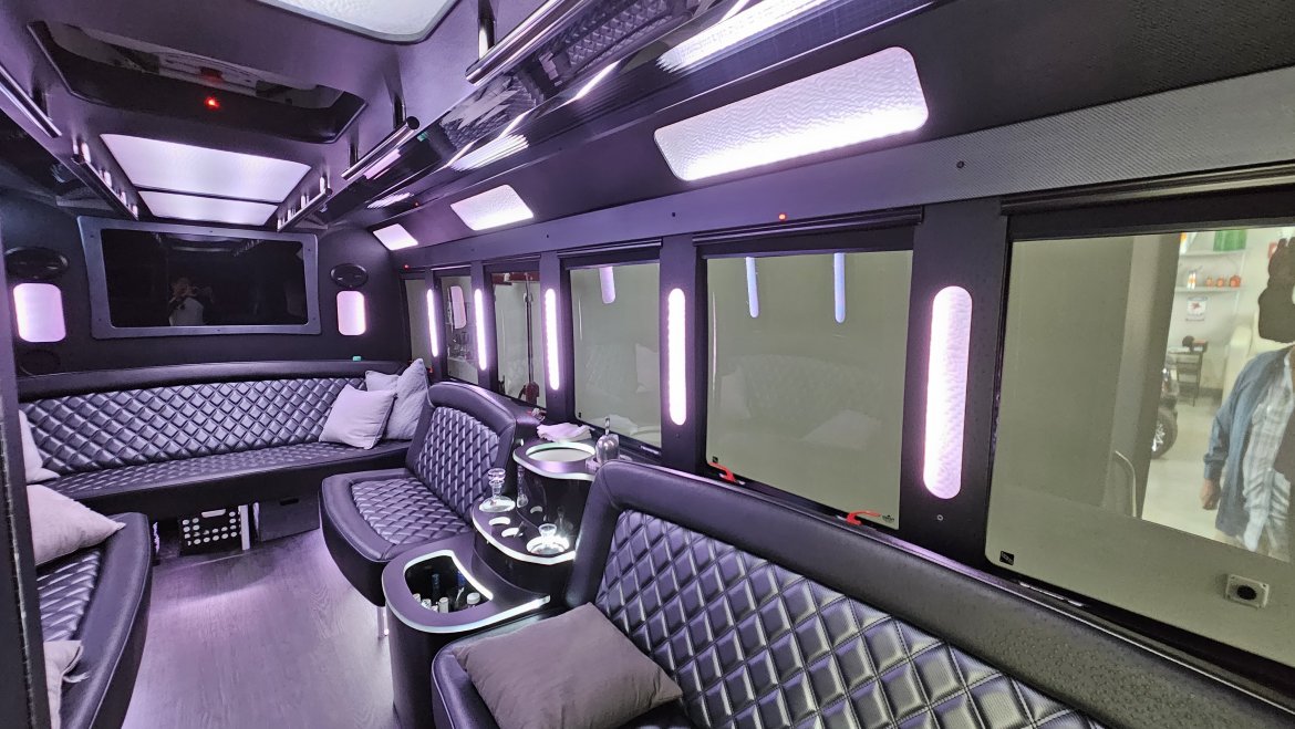 Limo Bus for Sale in Dade City, FL - Photo 20