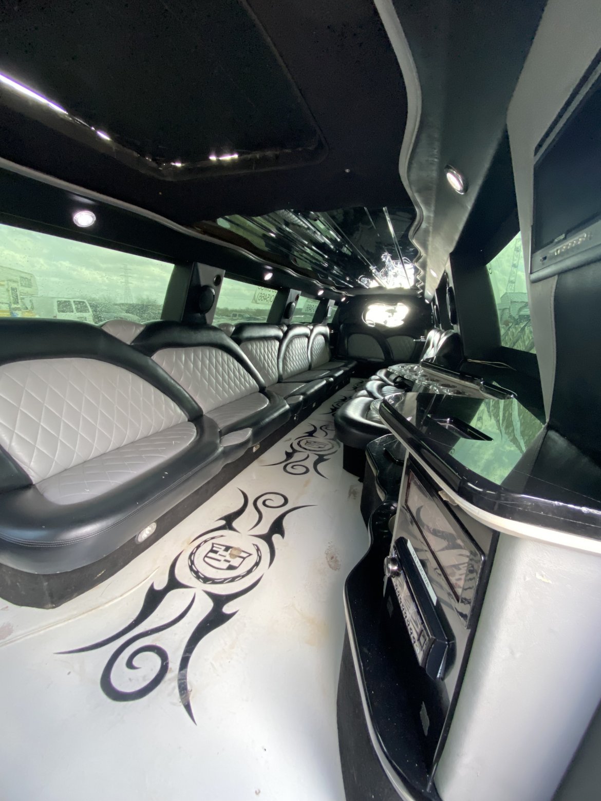 SUV Stretch for Sale in AUSTIN, TX - Photo 6