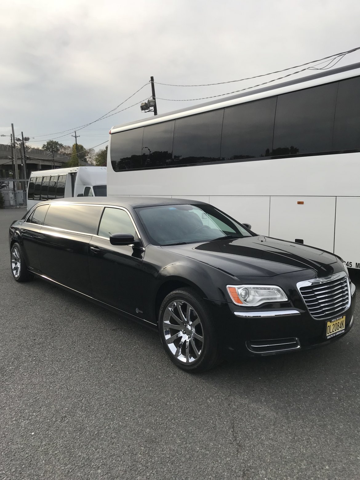 Photo of Limousine for sale: 2014 Chrysler 300 70&quot; by SPV Reduced price with 28k miles