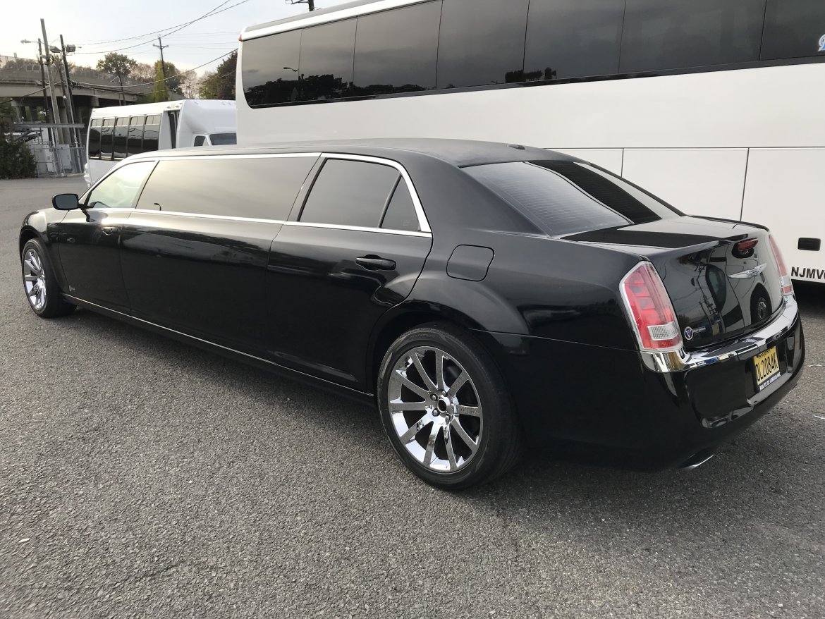 Used 2014 Chrysler 300 for sale #WS-10723 | We Sell Limos