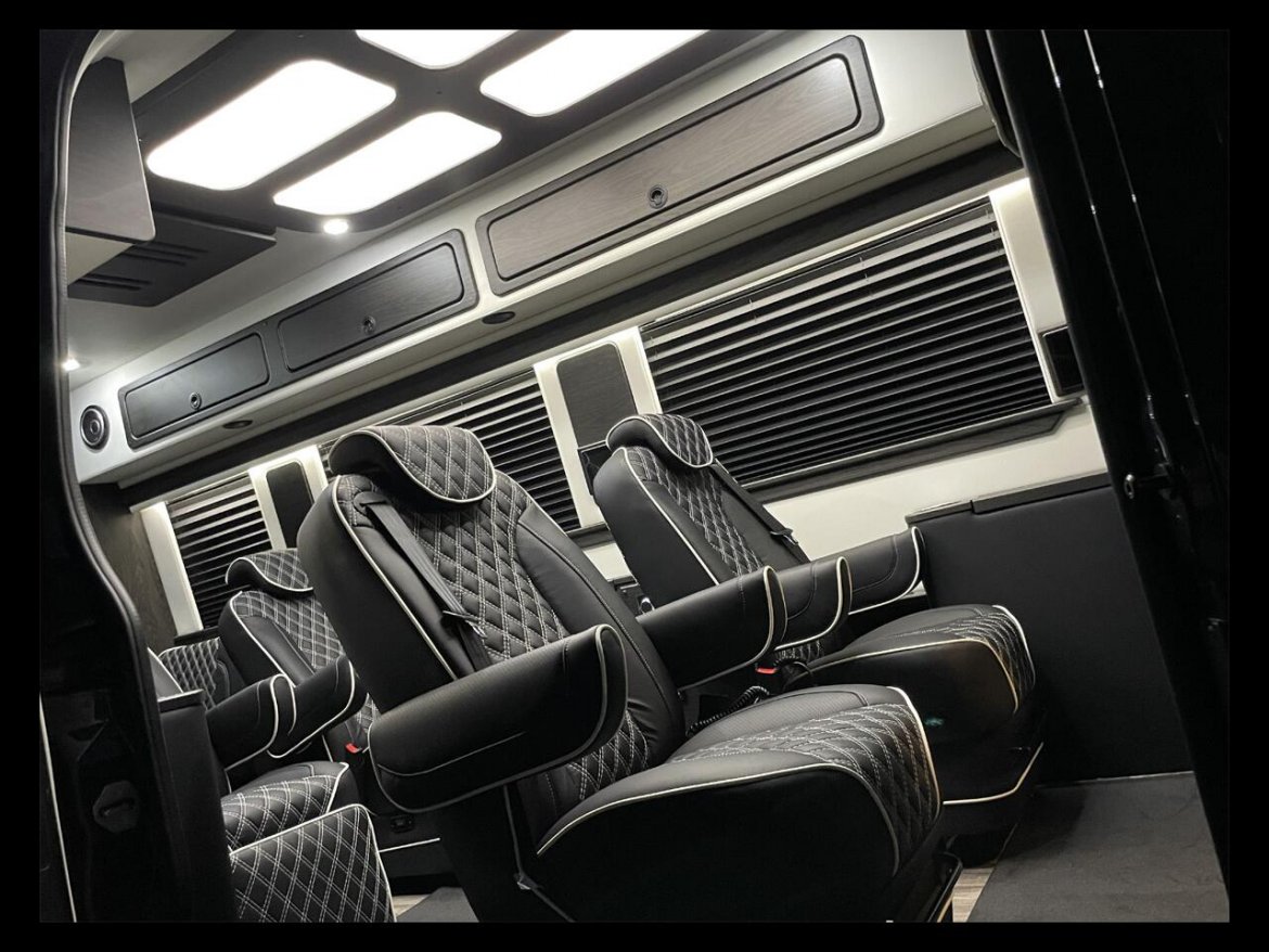 2023 Eco Revolution V6 Midwest Automotive Designs Mercedes-Benz Sprinter - Photo 4
