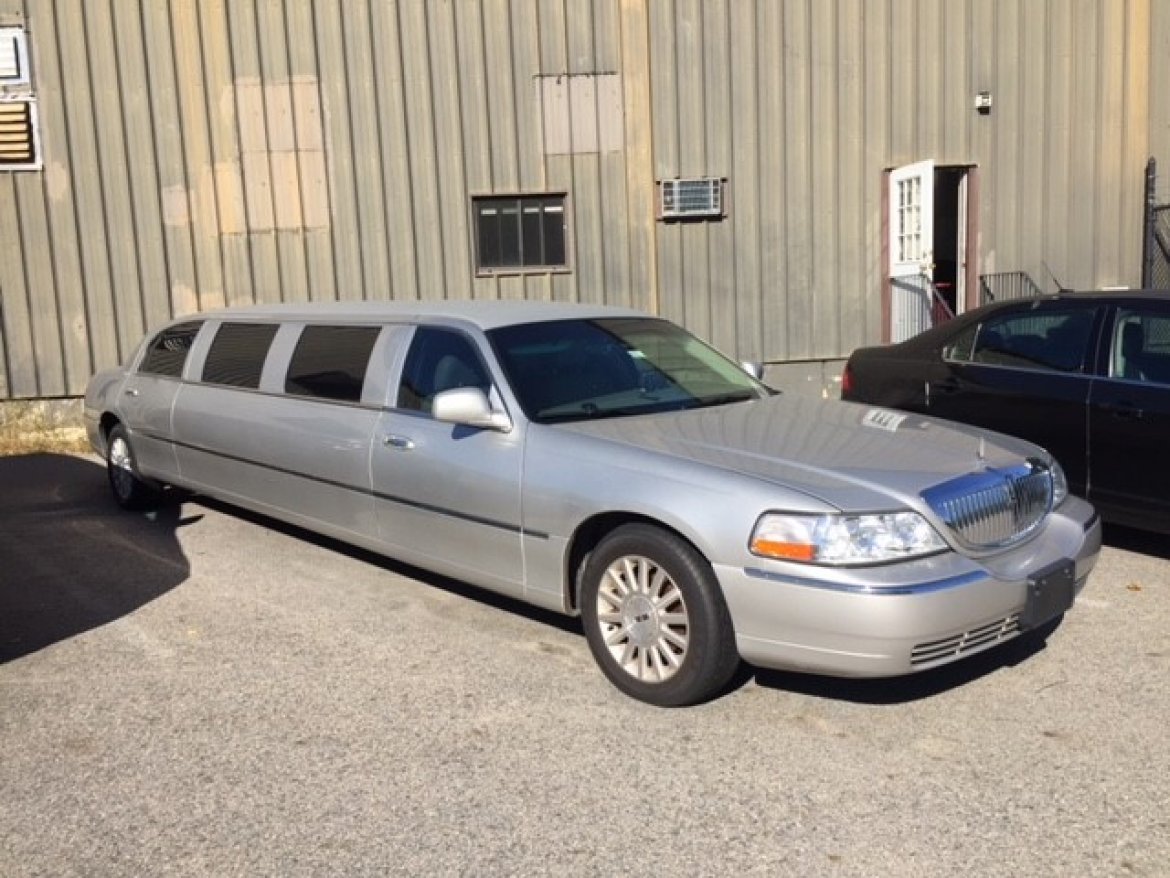 Photo of Limousine for sale: 2003 Lincoln Town Car 120" stretch 120" by Empire