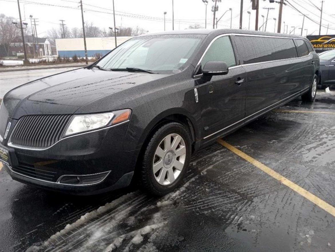 Limousine for sale: 2015 Lincoln Mkt 120&quot; by Royale