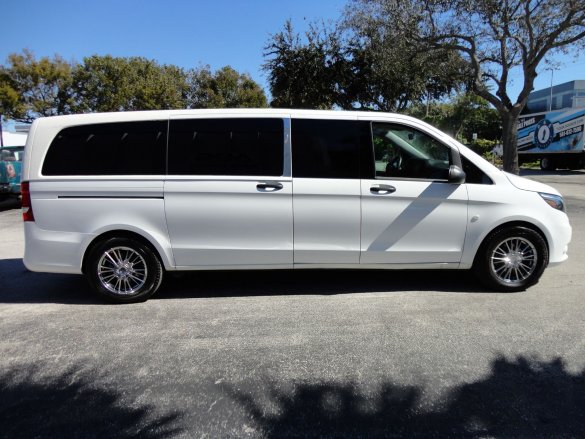 2019 Gci Mercedes-Benz Metris 24" Limousine