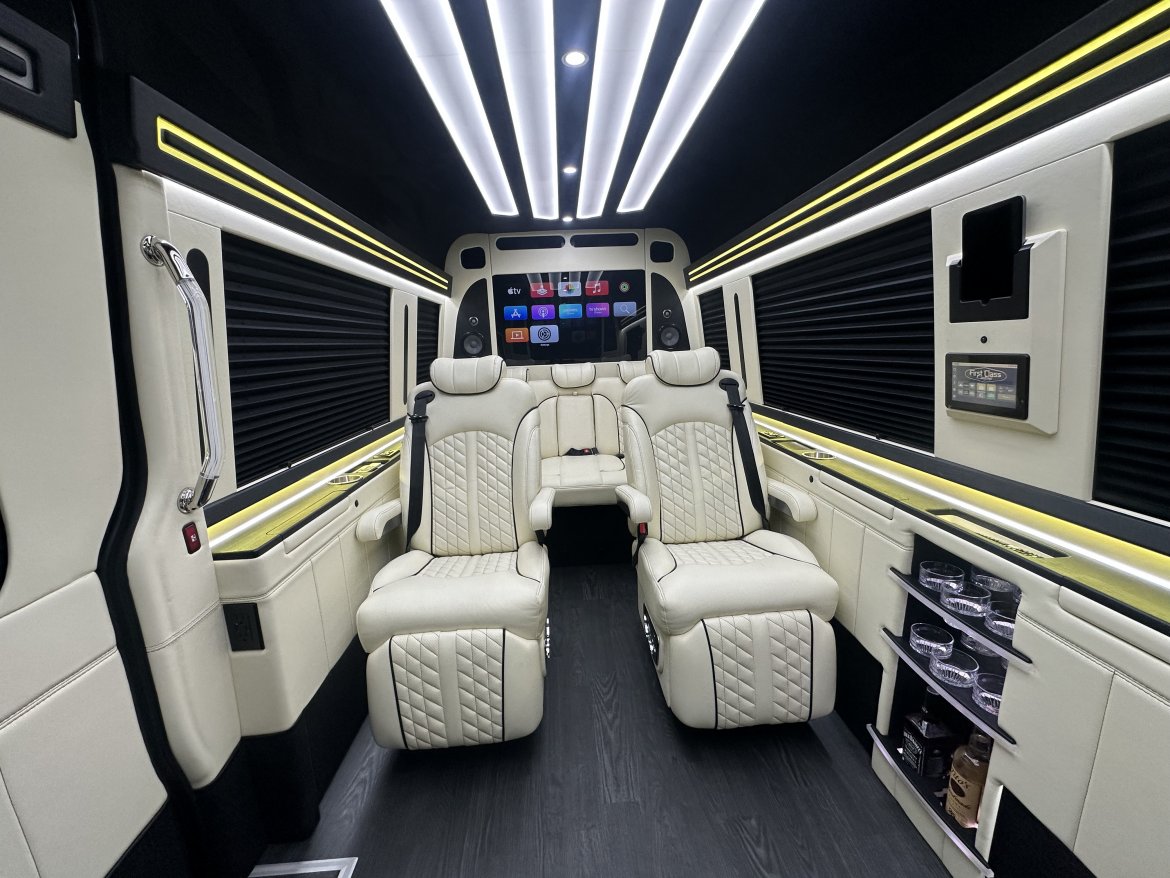 Sprinter for Sale in Springfield, MO - Photo 4