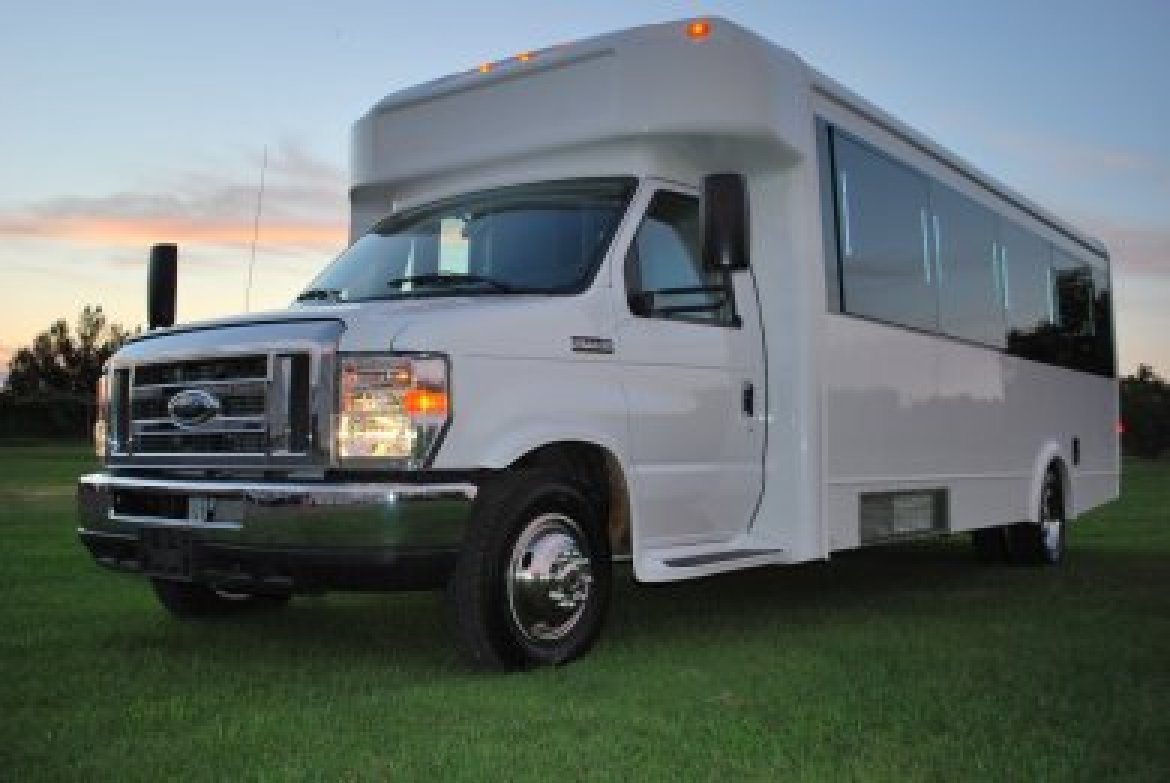 Photo of Limo Bus for sale: 2018 Ford E450 by LGE Coachworks