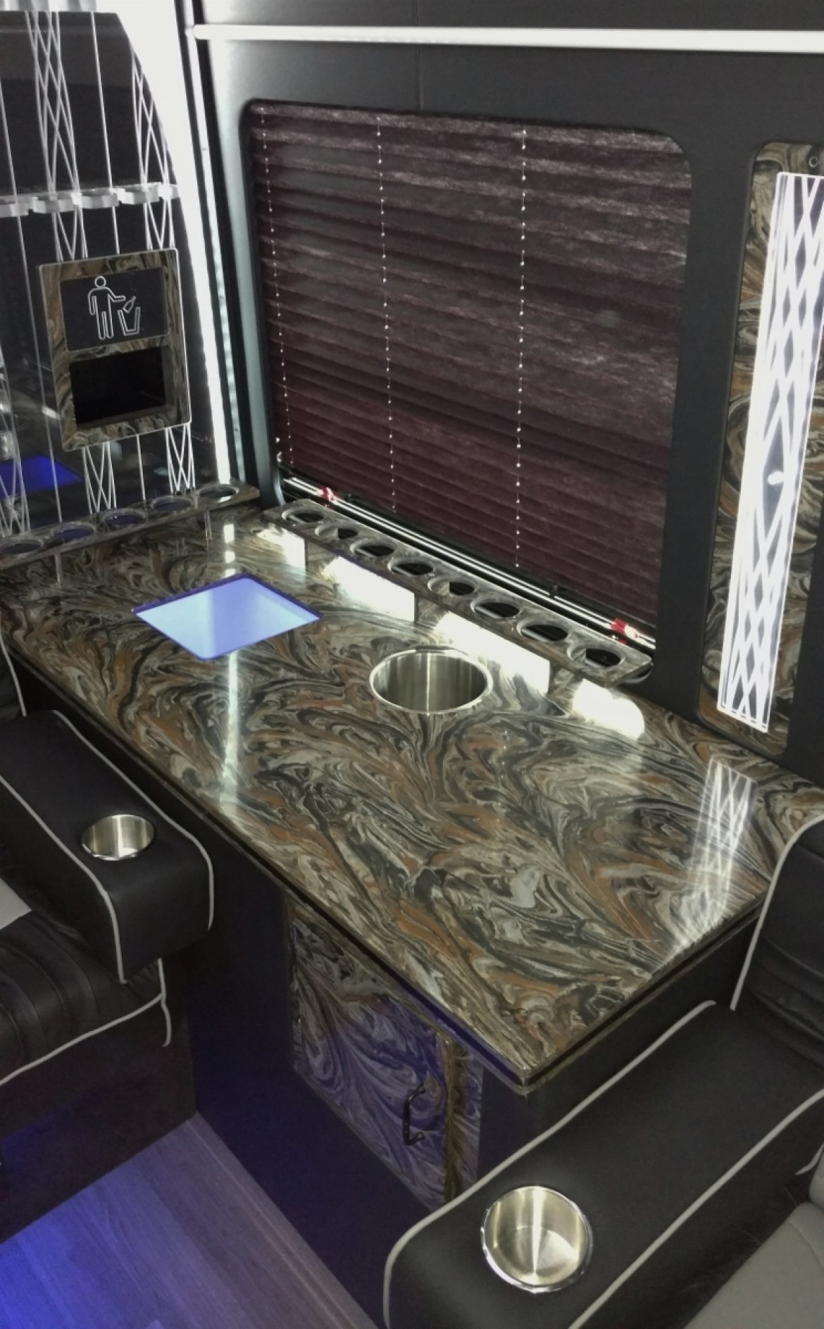 Photo of Limo Bus for sale: 2018 Ford E450 by LGE Coachworks