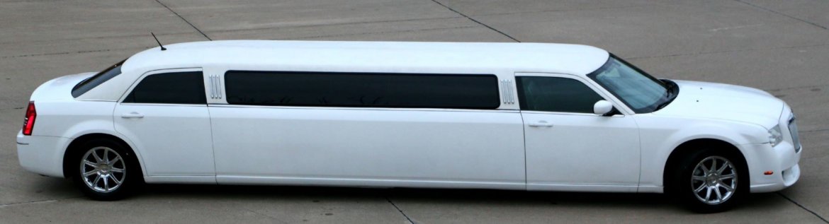 Limousine for sale: 2008 Chrysler 300 32&quot; by Imperial