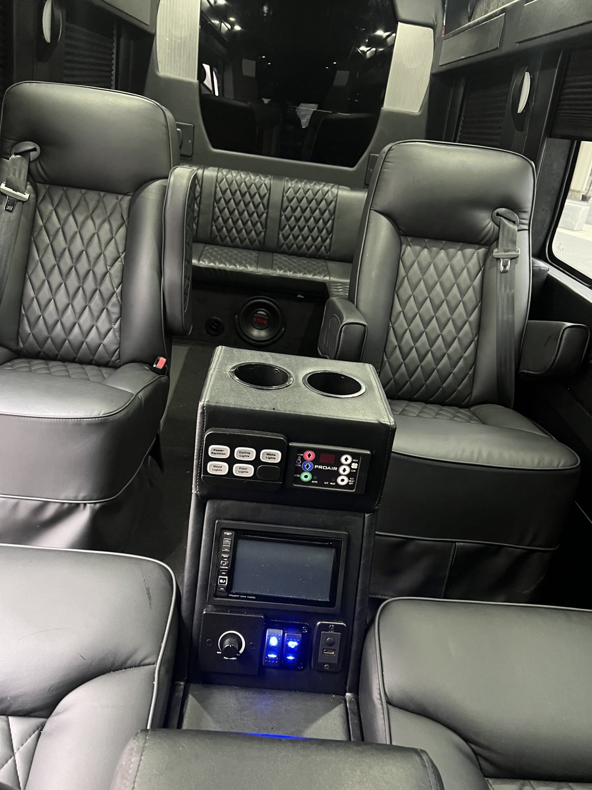 Limousine for Sale in Southfield, MI - Photo 4