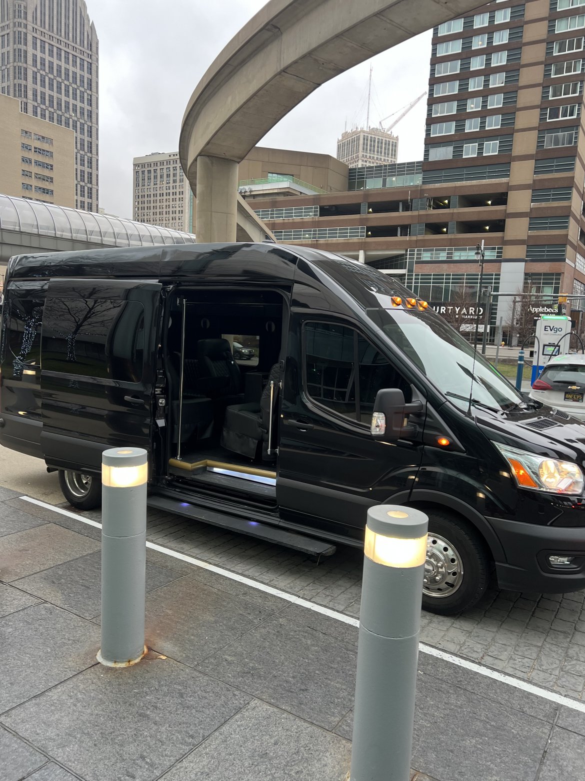 Limousine for Sale in Southfield, MI - Photo 24