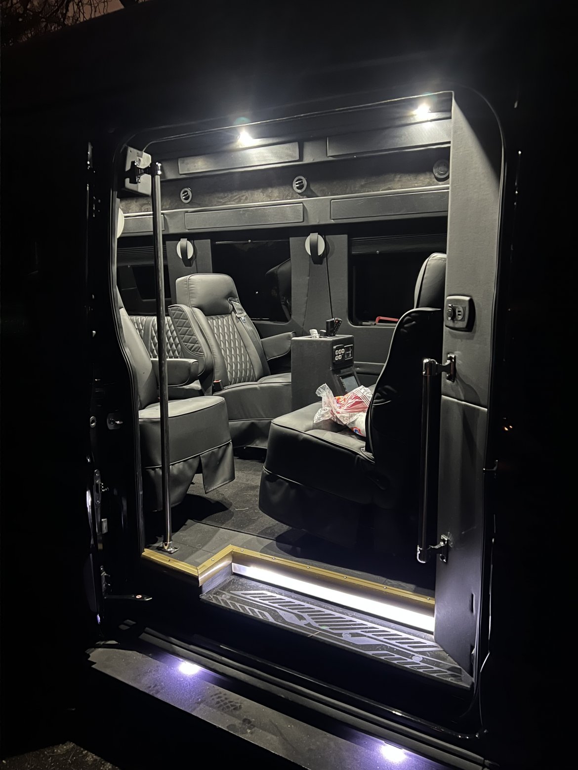 Limousine for Sale in Southfield, MI - Photo 27