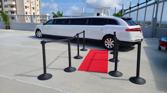 2013 Lincoln MKT Limousine for Sale in Boca Raton, FL - Photo 2
