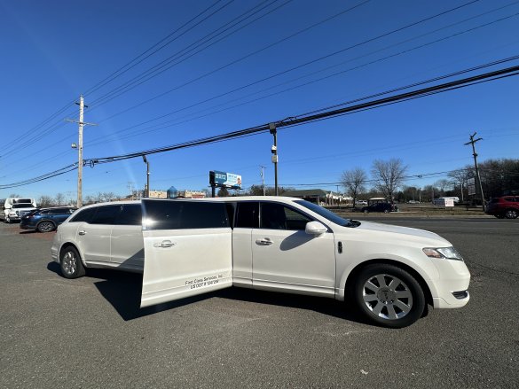 2016 Lincoln MKT 120" 5th Door Limousine for Sale in Morganville, NJ - Main Photo