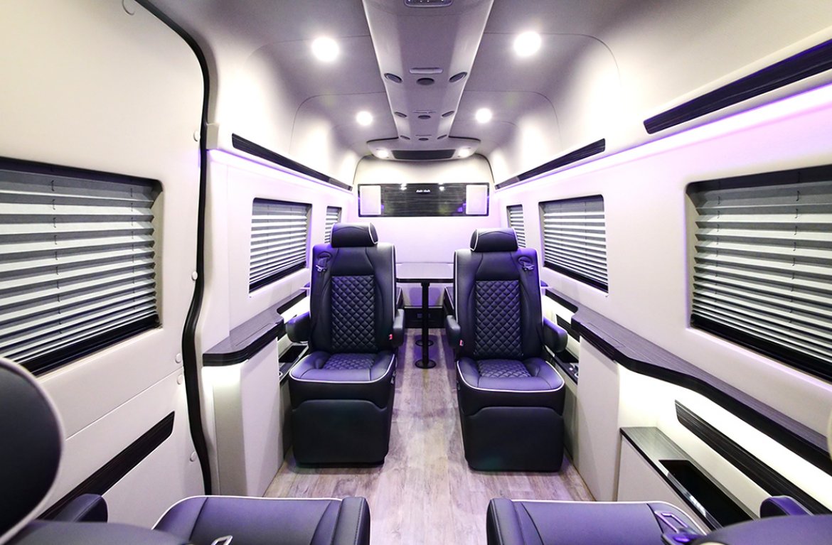 Limousine for Sale in South Hackensack, NJ - Photo 4