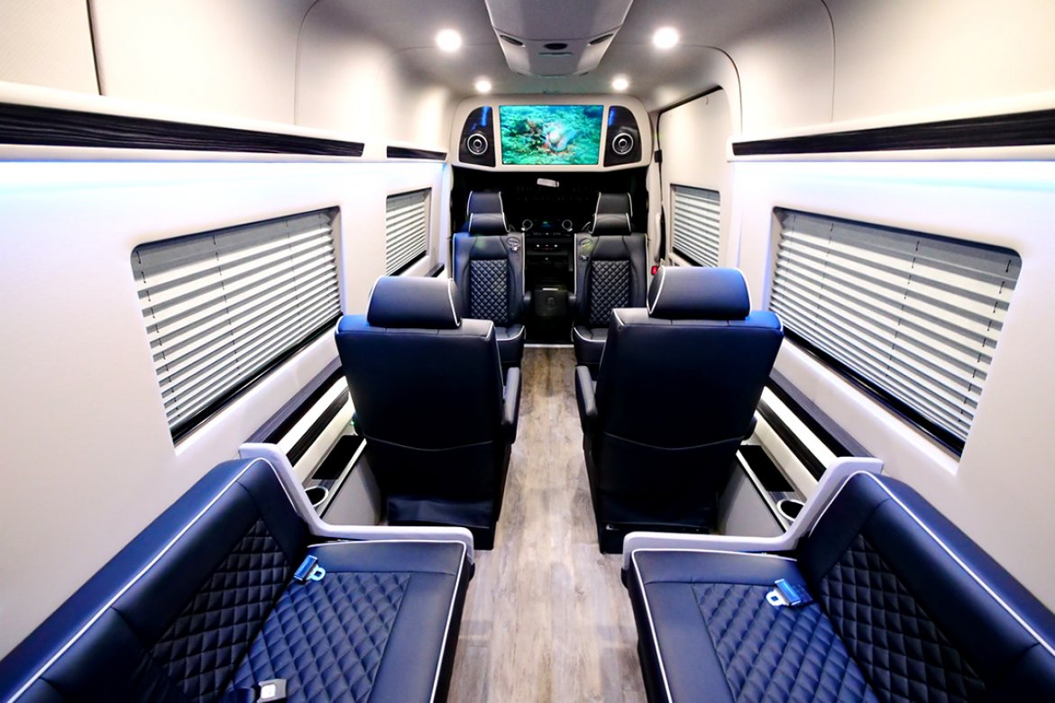 Limousine for Sale in South Hackensack, NJ - Photo 7