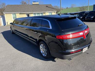 2014 Executive Coach Lincoln MKT Limousine