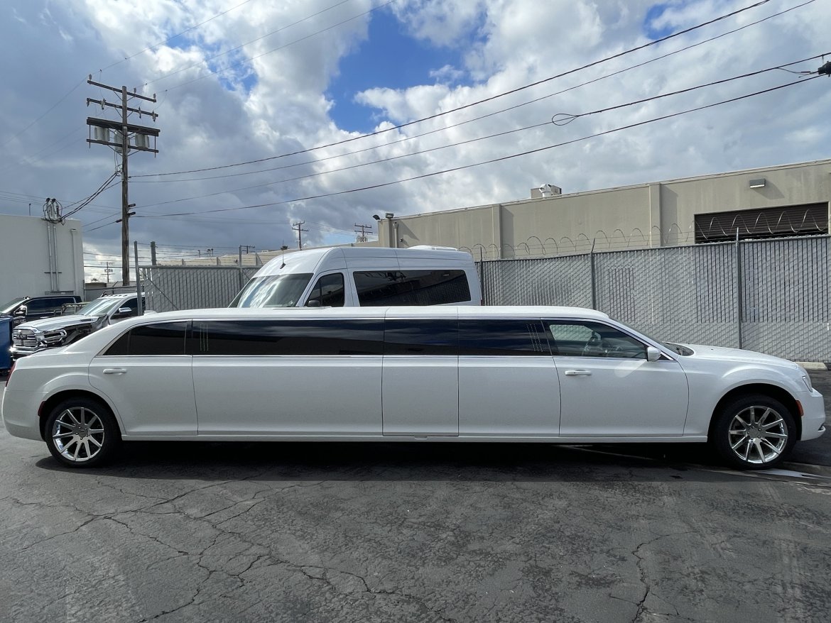 Limousine for Sale in Anaheim, CA - Photo 3
