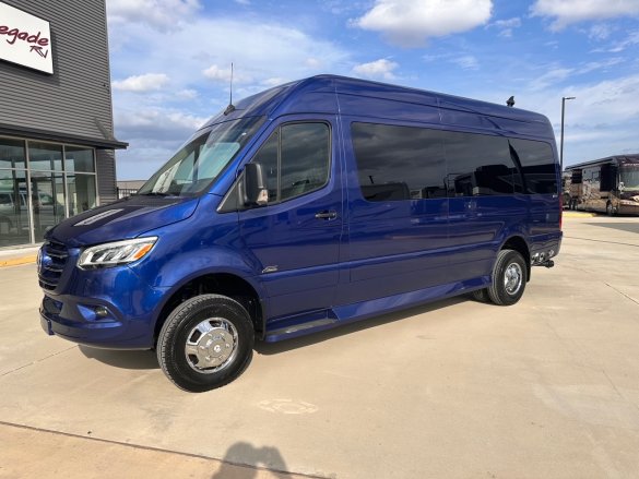 2024 Midwest Automotive Mercedes-Benz Luxe Cruiser D6 4x4 Sprinter