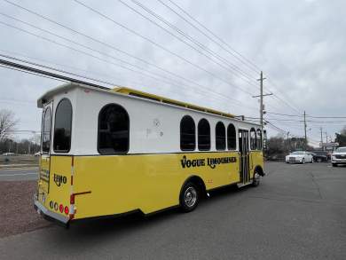 2004 Freightliner Trolley - Limo Style Trolley for Sale in Morganville, New Jersey, US - Photo 4