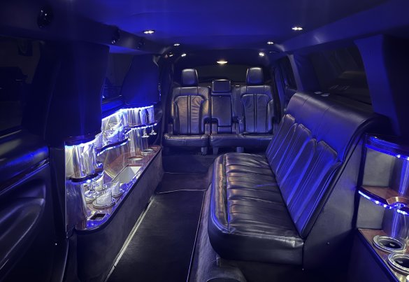 2013 Lincoln MKT 5Door Limousine for Sale in Richmond, VA - Main Photo