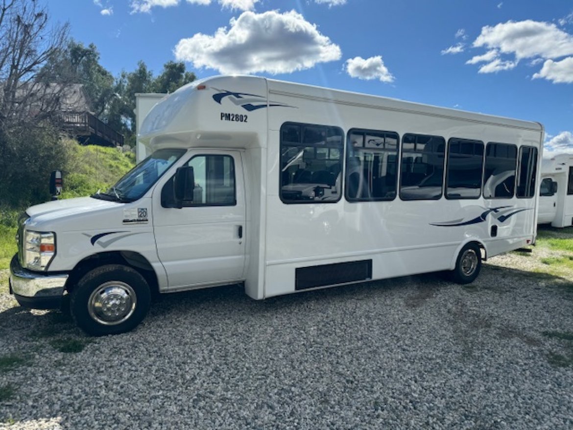 Shuttle Bus for sale: 2019 Ford E450 by Starcraft